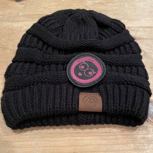 Betsey Johnson Black Pink patch cableknit beanie OS fits most